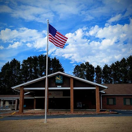 My Home & Suites Toccoa Екстериор снимка