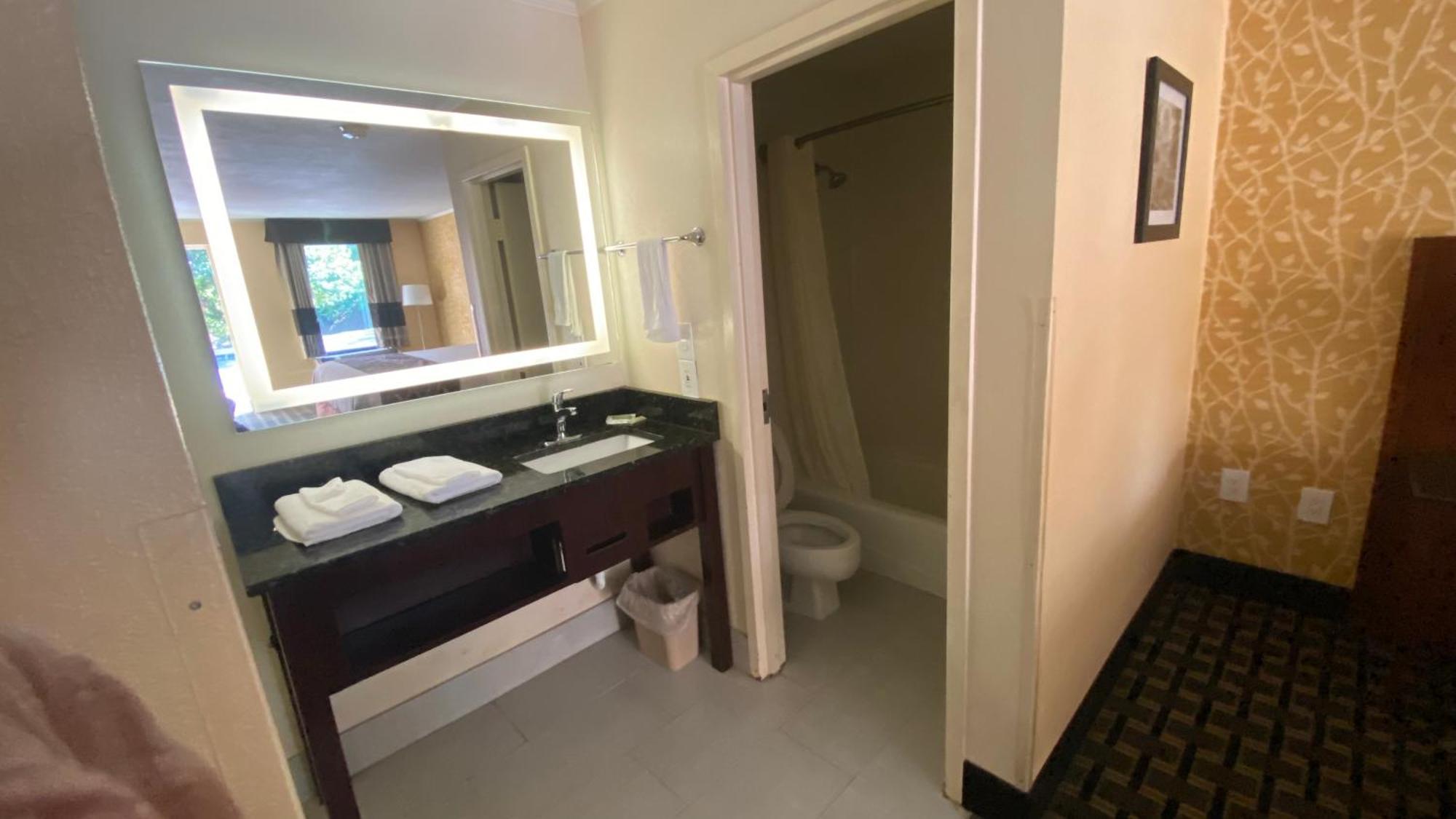 My Home & Suites Toccoa Екстериор снимка