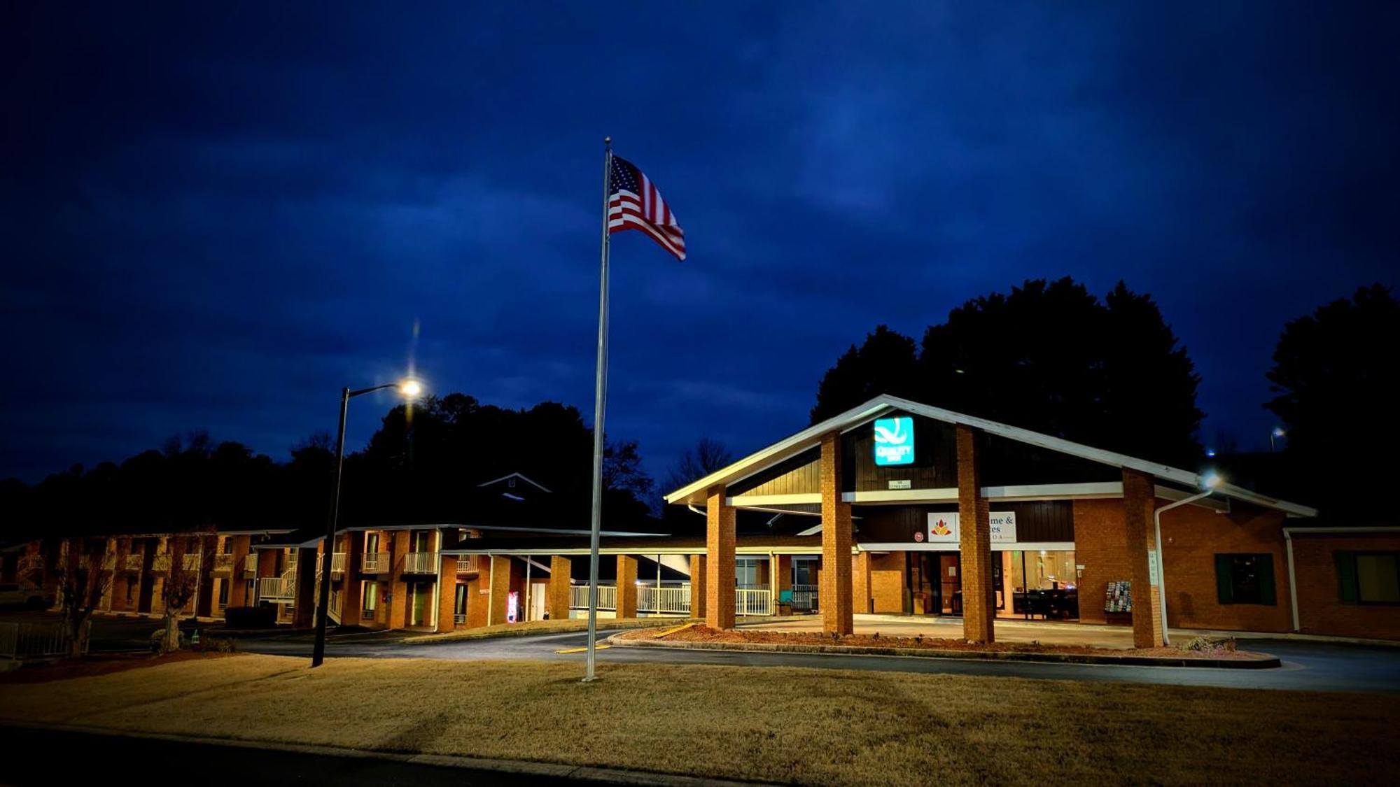 My Home & Suites Toccoa Екстериор снимка